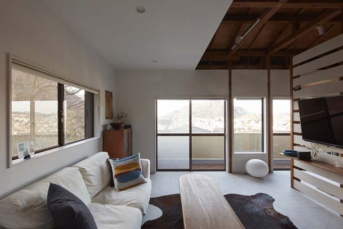 窓の向こうには富士山が見える