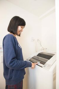 洗濯機のスイッチをオン