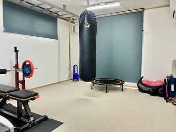 サンドバックにうんていも。トレーニング室のある家をハウスメーカーで建てた