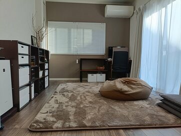 リビングが片づかないストレスは 「視界に入れない」で回避。子どもが使いやすいランドセル＆学用品収納