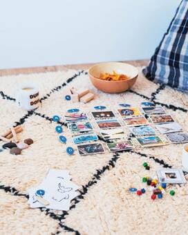 年末年始におすすめのボードゲーム。表現力や想像力が鍛えられる！