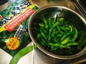 フライパンにオリーブオイルを入れ中火で熱し焼いていく