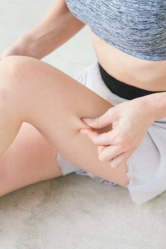 太ももをチェック