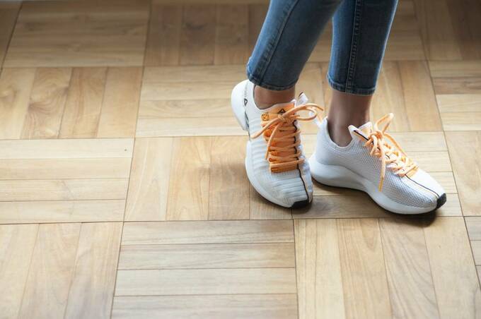 ヒモが大人らしいアクセント