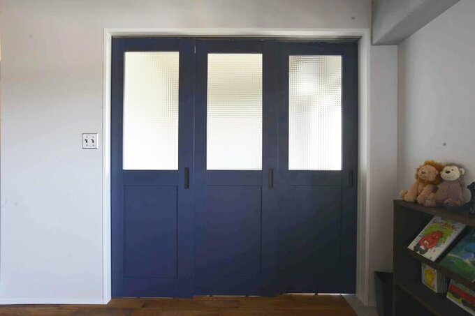 LDの一角にある3枚の引き戸