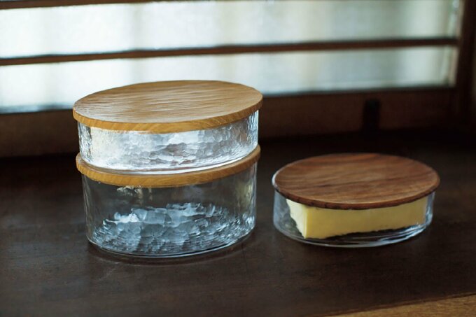 ガラスと木目の生活雑貨