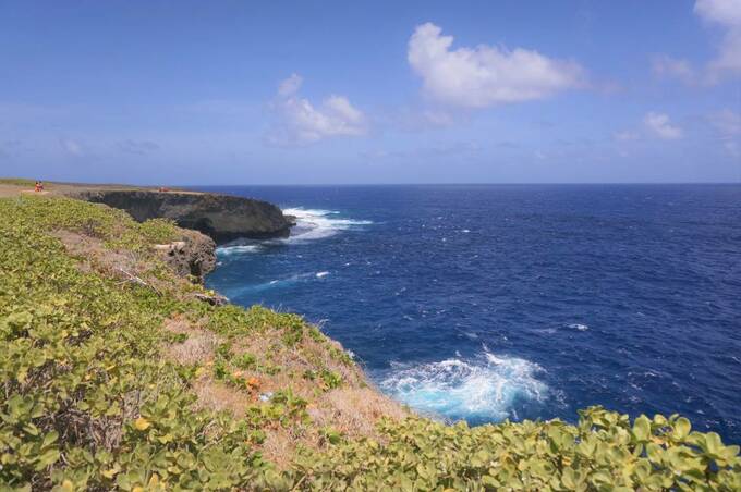 バンザイクリフの岩場
