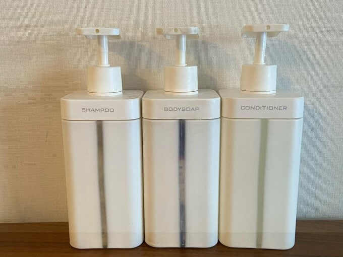 詰め替えボトル