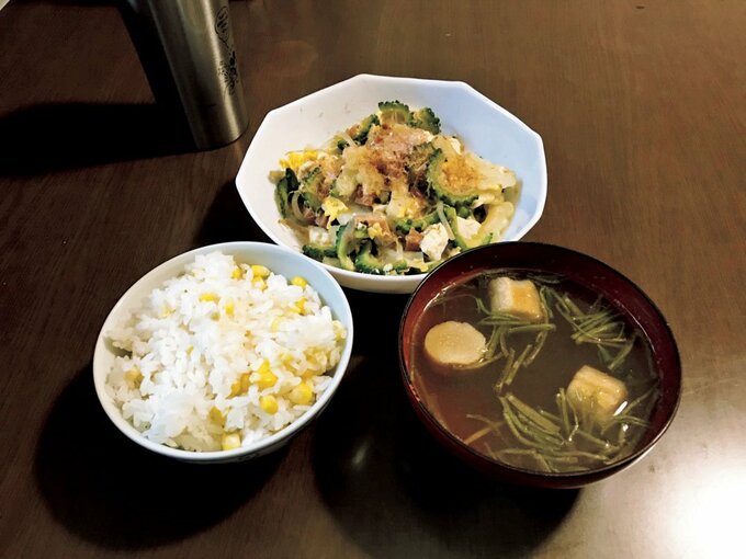 ご飯とおかずお味噌汁