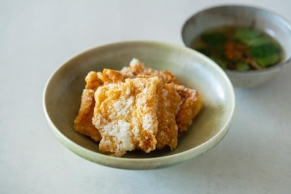 油揚げをから揚げに！冷めてもおいしい新感覚おかず＜長谷川あかりさんレシピ＞