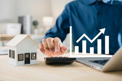 住宅ローンはどう備える？金利上昇時に考えたい「返済期間短縮と繰り上げ返済」：FPが解説