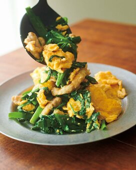 山本ゆりさんの「豚肉とニラと卵の炒め物」。調味料は1：1：1だから簡単