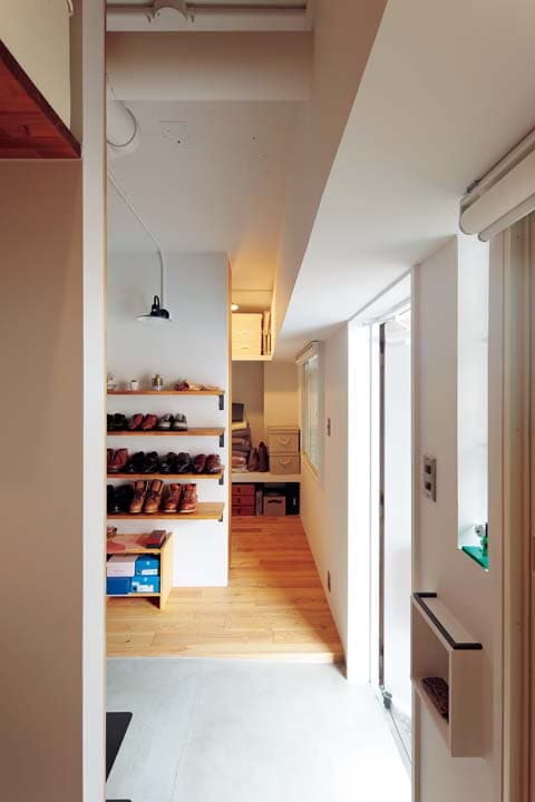 玄関の左右の部屋をリノベでWICに