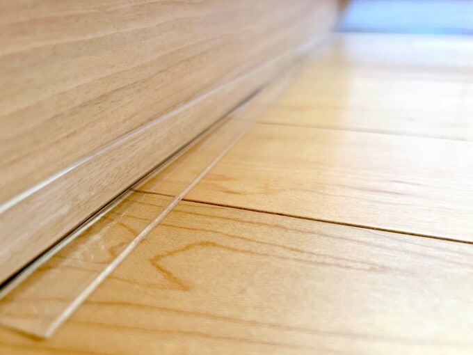 キッチン下の床とのすき間