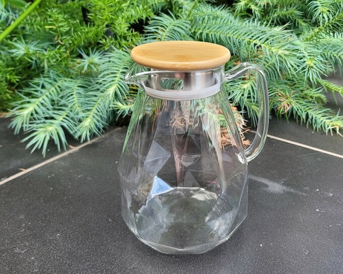 麦茶ピッチャー