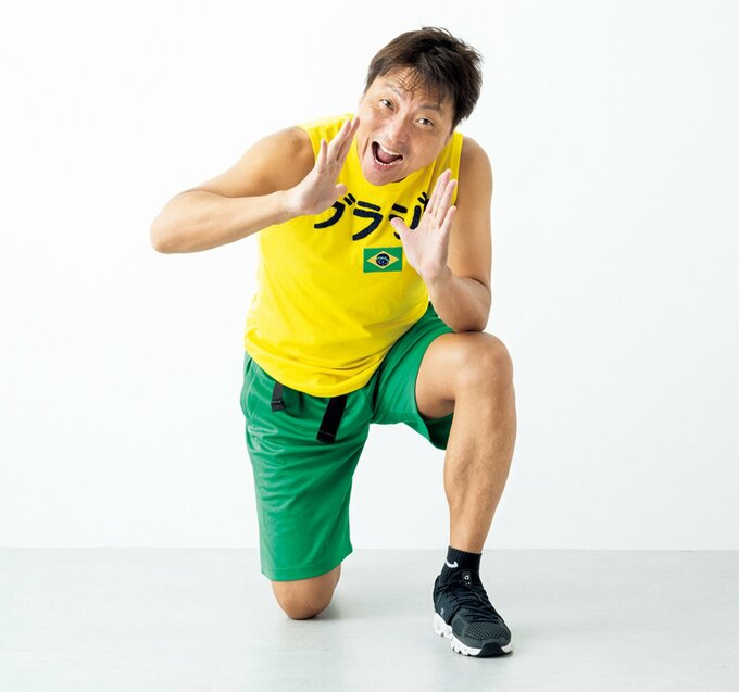一発ギャグを披露するサバンナの八木真澄さん