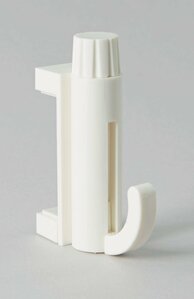 はさんでガッチリ止まるフック