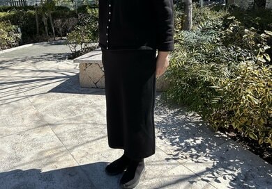 無印良品「二重編みスウェットスカート」が大人にうれしい。手軽に履けてすっきりシルエット