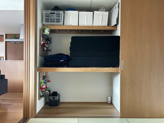 押し入れに収納したマットレス