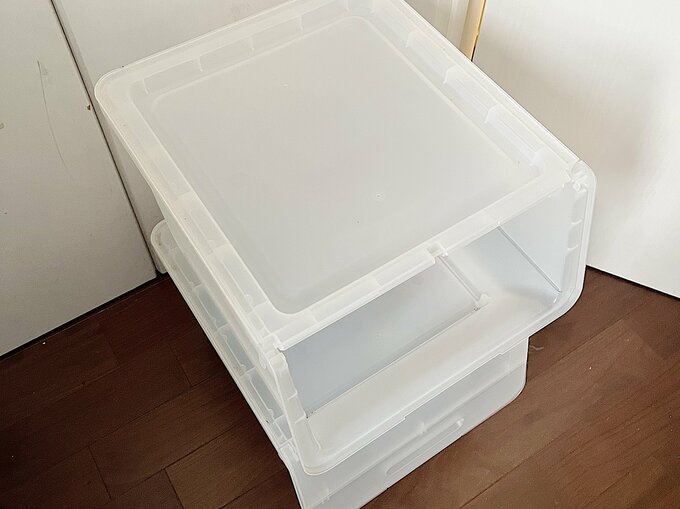 サンカの「フロック・重ねて使える蓋付き衣装ケース 30・クリア」