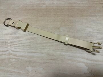 スリコの「ジャケットホルダー」で外出時のストレス軽減！脱いだアウターをバッグに取りつける