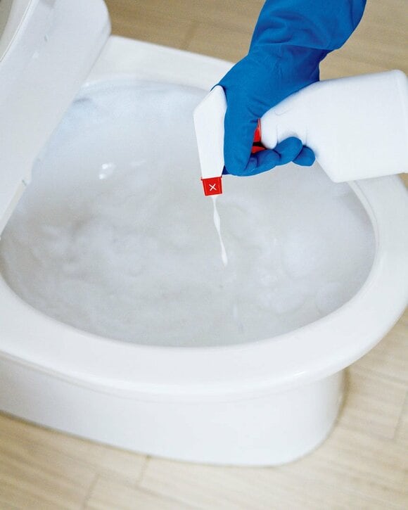 便器にスプレー