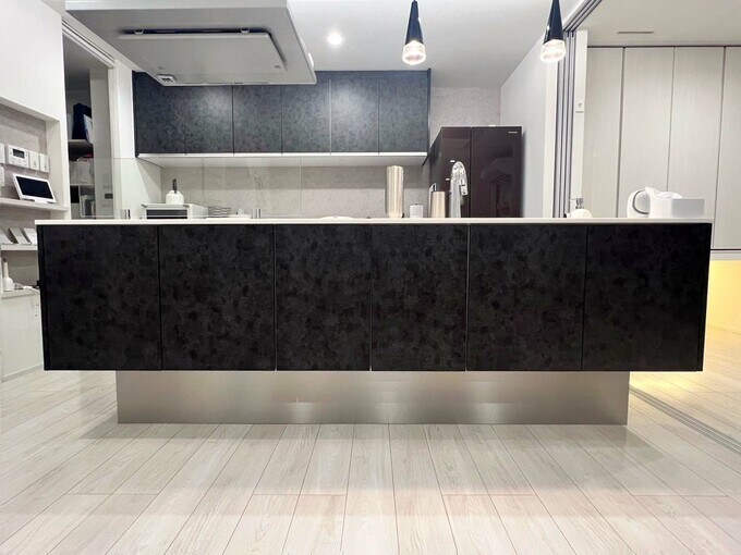 前面が収納のキッチン