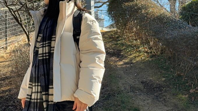 ユニクロの白ダウン