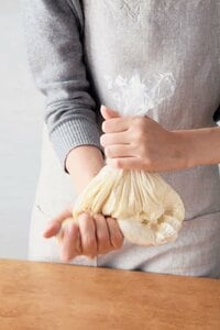 ポリ袋で簡単　混ぜるだけパン