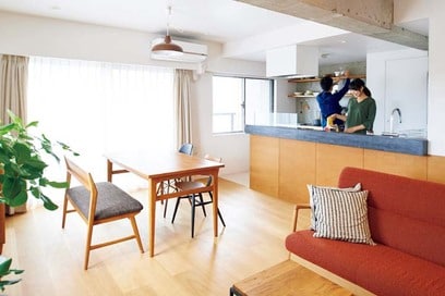 【マンションリノベ事例】玄関からLDKへ2つの通路。回遊動線のおかげで暮らしのストレスなし