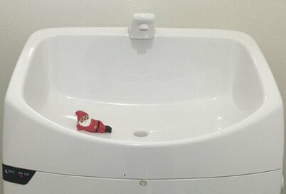 トイレにも、冷蔵庫にも！いつもの場所にクリスマス感をちょいたしするアイデア集