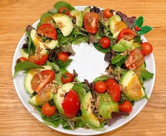 50代、クリスマスのちょっとした食卓。ケーキもサラダもお金をかけずに楽しむコツ