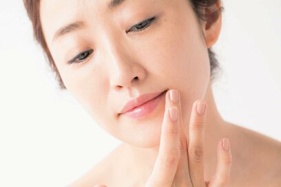 【神崎恵さんが教える】この1分半が要！うるツヤ肌をつくる下地の塗り方