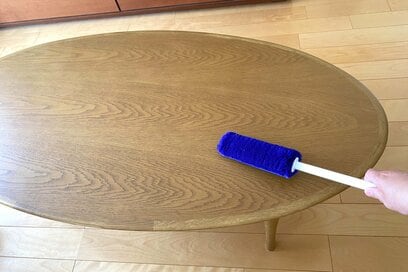 寝る前5分の「おうちリセット習慣」3つ。テーブルの上を片付けて、部屋も心もすっきり