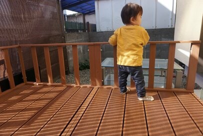 ウッドデッキは賃貸でも設置OK。DIYで身近な気分転換の場に