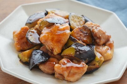とろ～り甘酢だれが食欲そそる「鶏肉とナスの炒め物」。冷めても絶品、お弁当にも！
