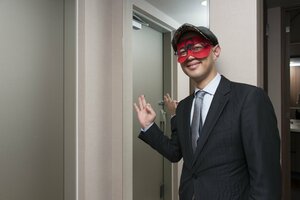 玄関に鏡を置くと、仕事運がアップ！