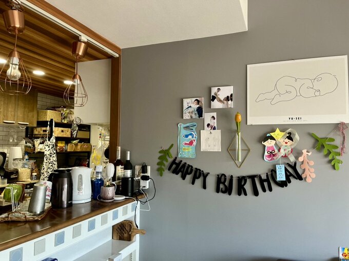 タイルとリビング壁紙