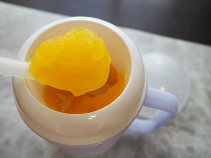 スプーンですくった様子