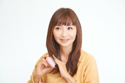 ヘアブラシには頭皮用と毛先用がある。使い分け、できている？ 