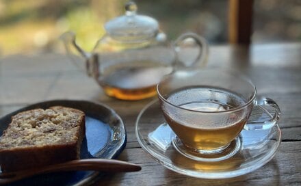 50代になって始めた“ソロ活”。ひとりカラオケ・美術館も「やってみたら簡単で楽しめた」