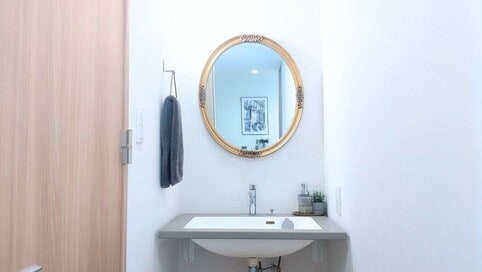 2階の洗面台は予想以上の使用頻度。汚れた手で歩き回らないと、家はきれいなまま