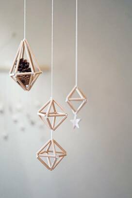 100円の紙ストローでできる！クリスマスにぴったりな北欧風飾り