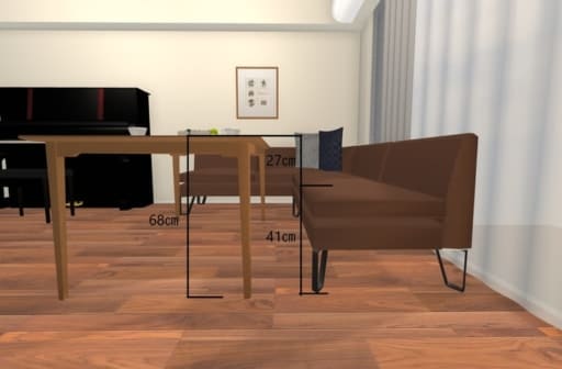 ソファでも食事がしやすいテーブルとの高さの差