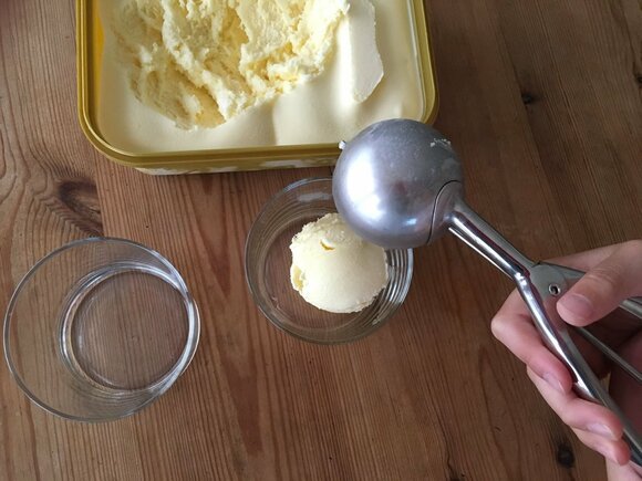 アイスの盛りつけ方にちょっとこだわってみる