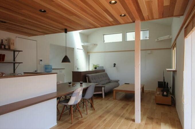 飲み屋のカウンターみたいに使えるダイニング