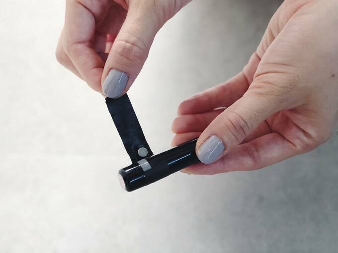 印鑑にマスキングテープをまく