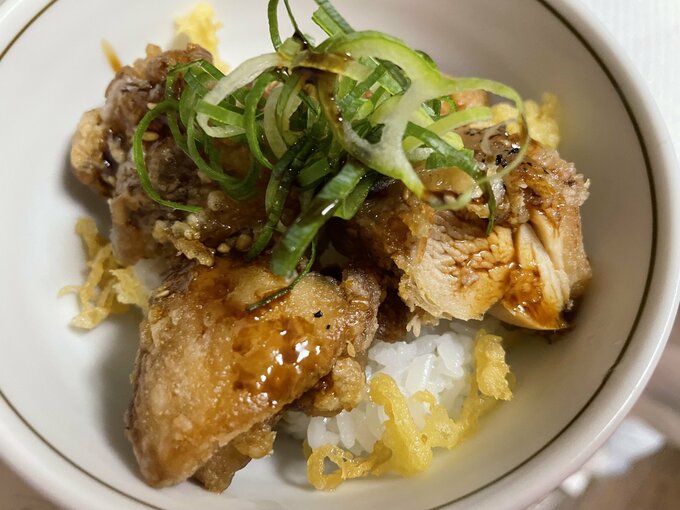 から揚げ丼が完成