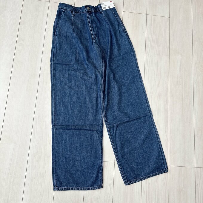 ドレープタックデニムパンツ