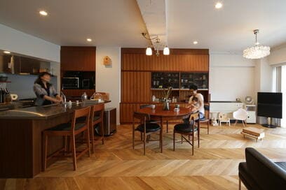 100平米超！ヴィンテージマンション、サンルームもある広々LDKに